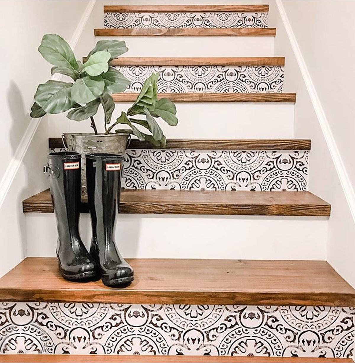 Amalfi Peel & Stick Stair Strip