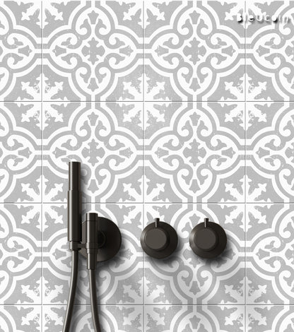 Fossile  Peel & Stick Tile